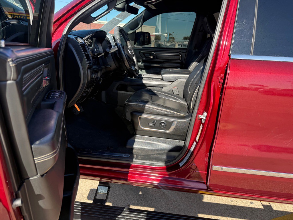 2019 RAM 1500 Image 16