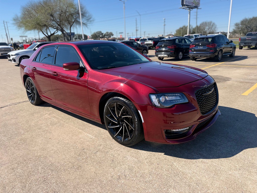 2022 Chrysler 300 Image 3