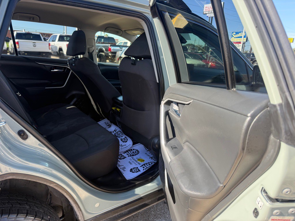 2021 Toyota Rav4 Image 8