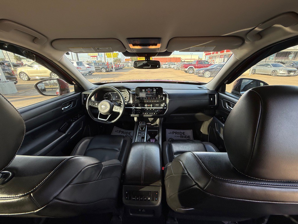 2022 Nissan Pathfinder Image 9