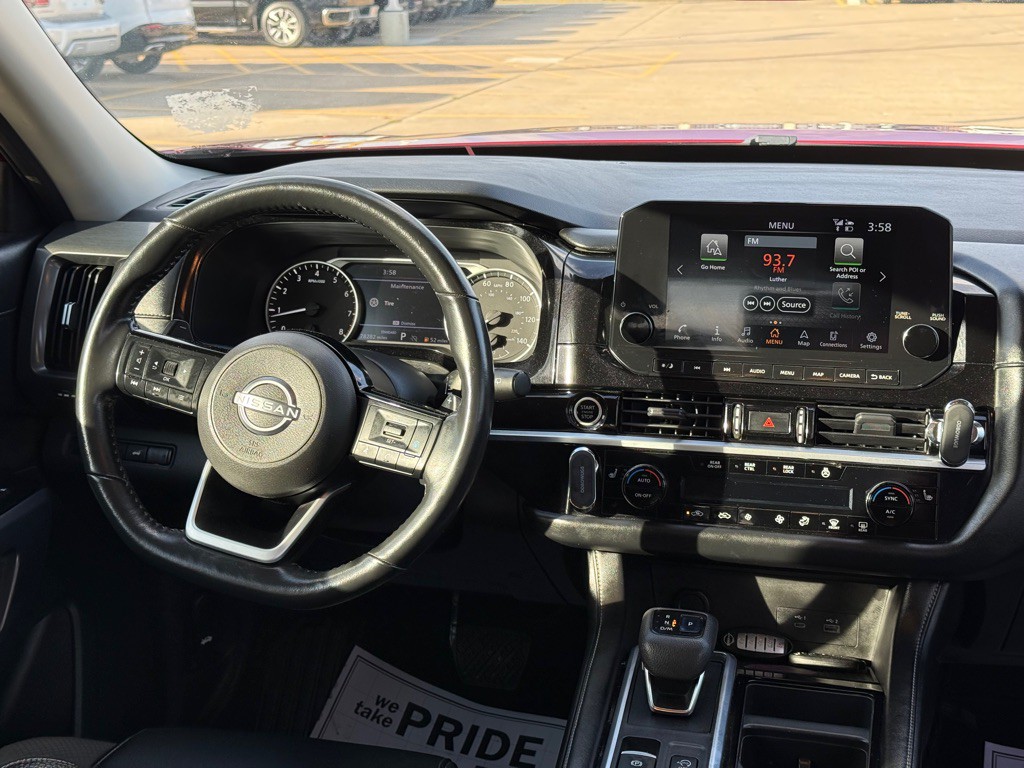 2022 Nissan Pathfinder Image 11