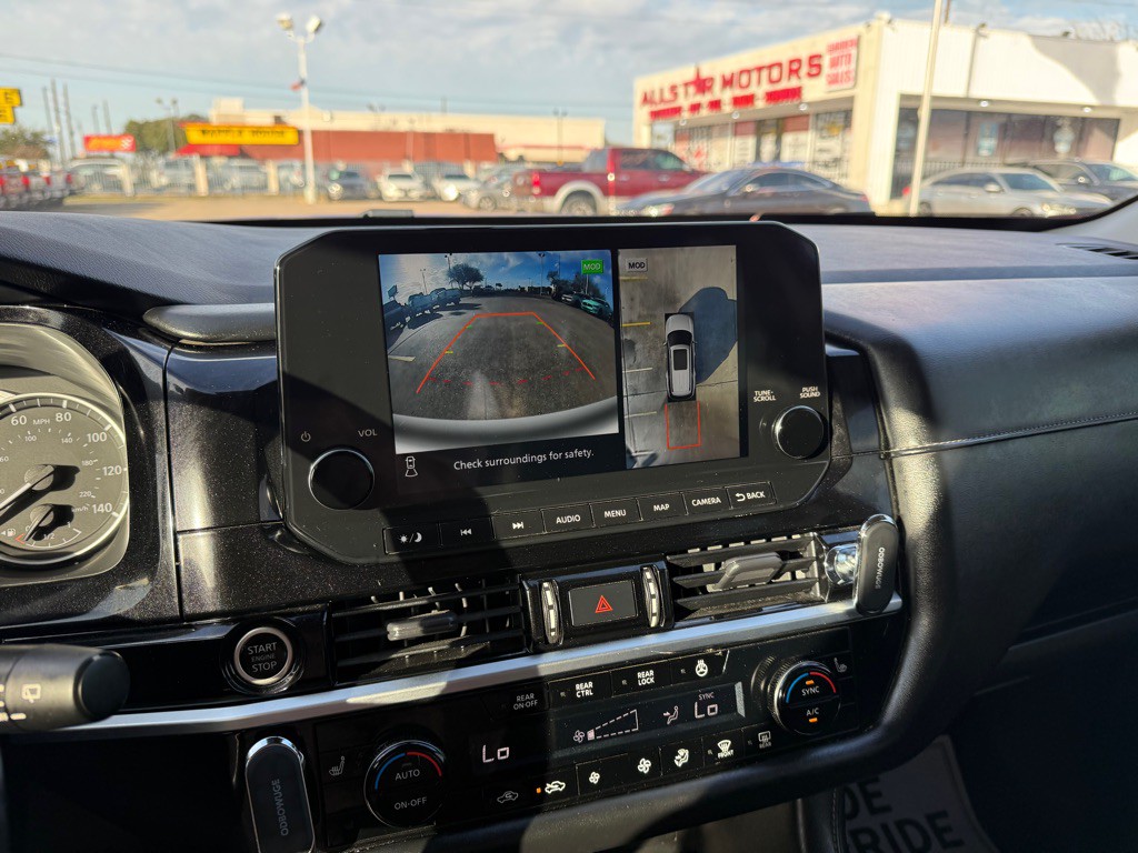 2022 Nissan Pathfinder Image 18