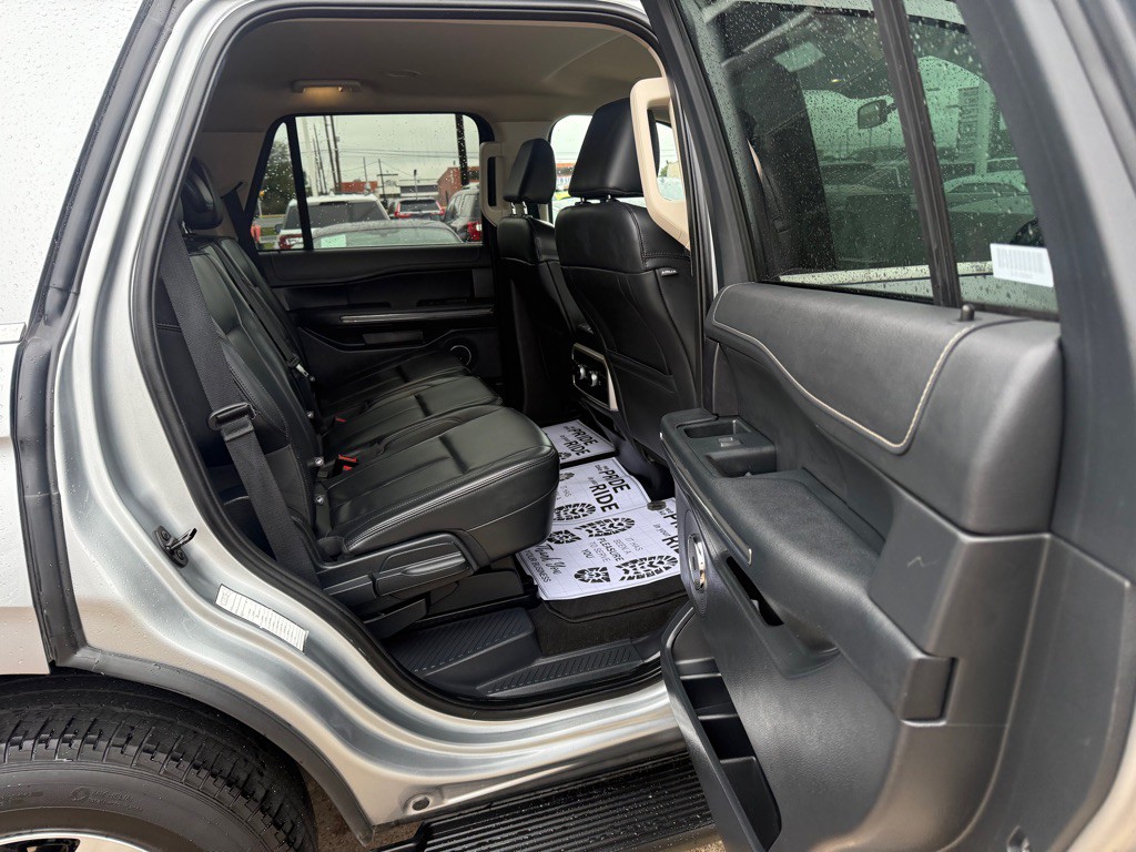 2024 Ford Expedition Image 6