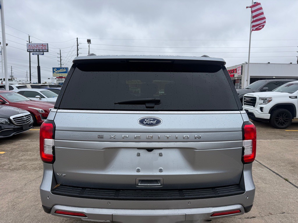 2024 Ford Expedition Image 12
