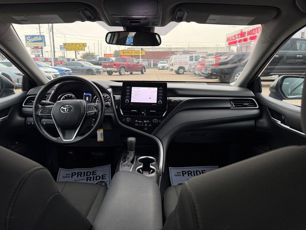 2023 Toyota Camry Image 16