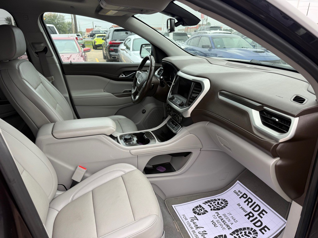 2021 GMC Acadia Image 6