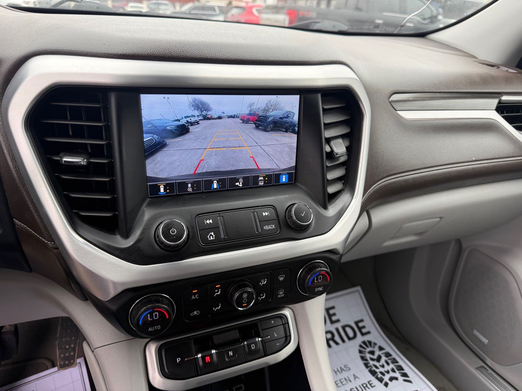 2021 GMC Acadia Image 15