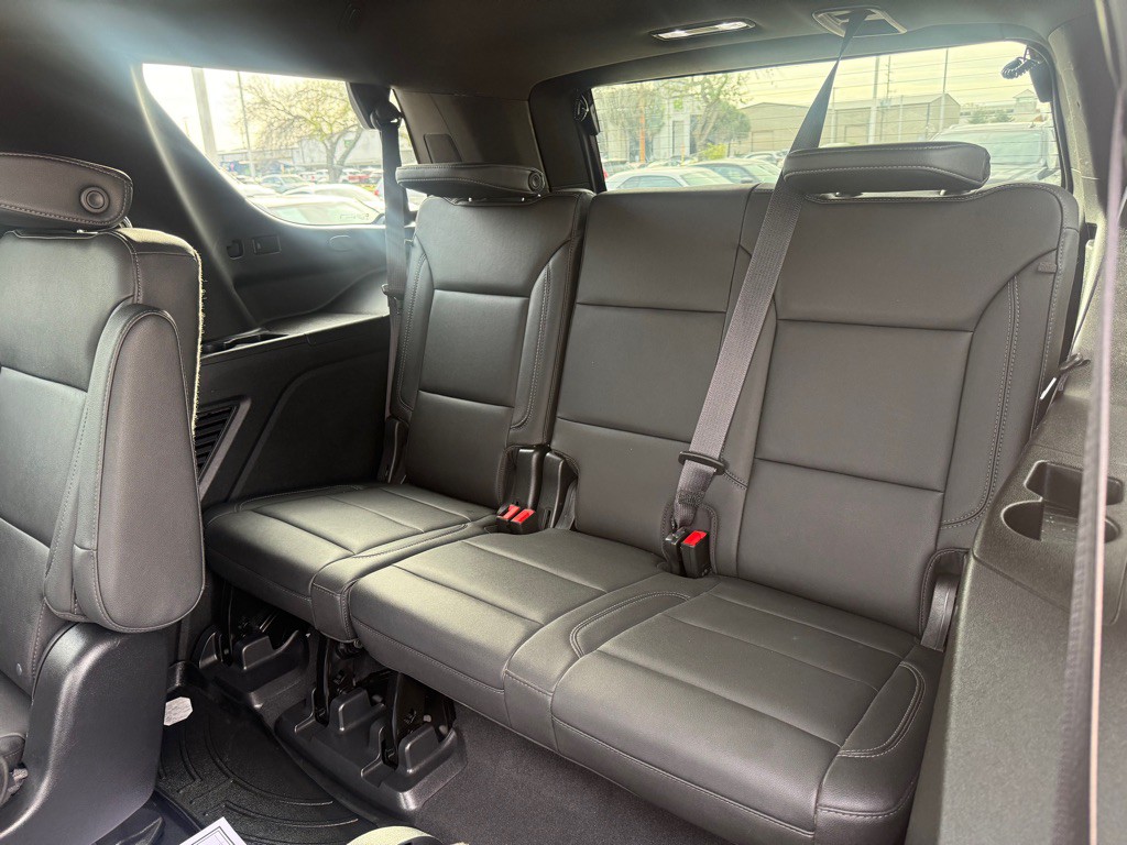 2022 Chevrolet Tahoe Image 12