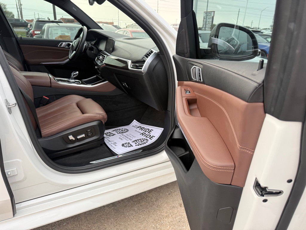 2021 BMW X5 Image 14