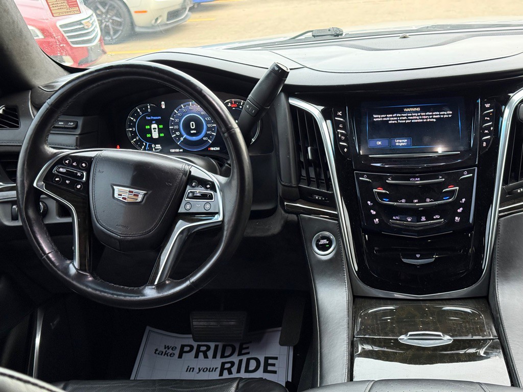 2016 Cadillac Escalade Image 12