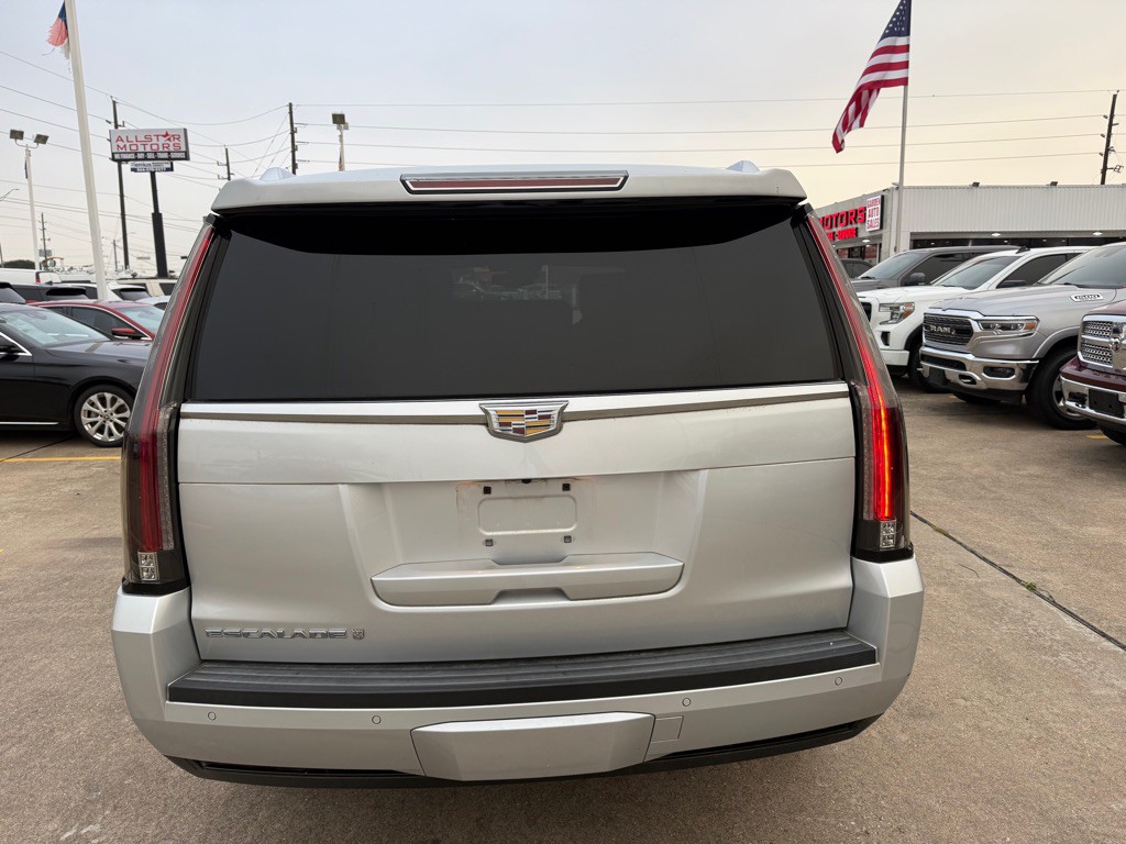 2016 Cadillac Escalade Image 15