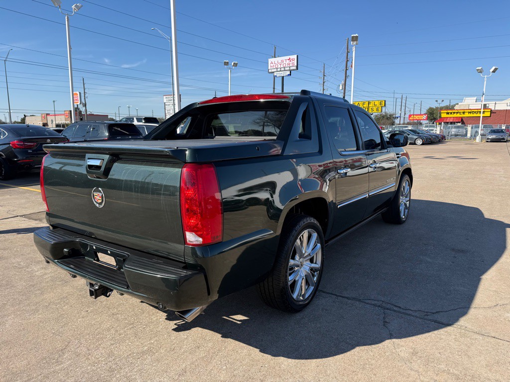 2013 Cadillac Escalade Image 12