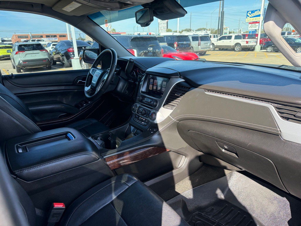2018 GMC Yukon Image 16