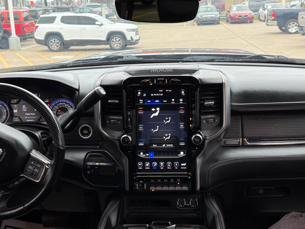 2020 RAM 3500 Image 17