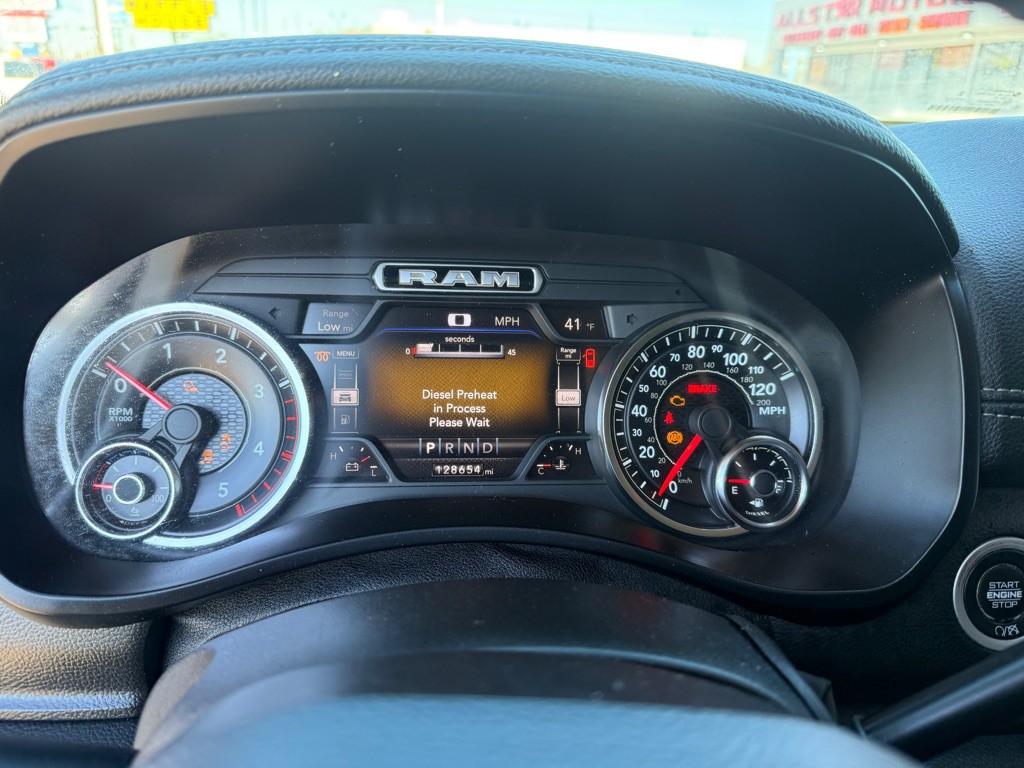 2020 RAM 3500 Image 22