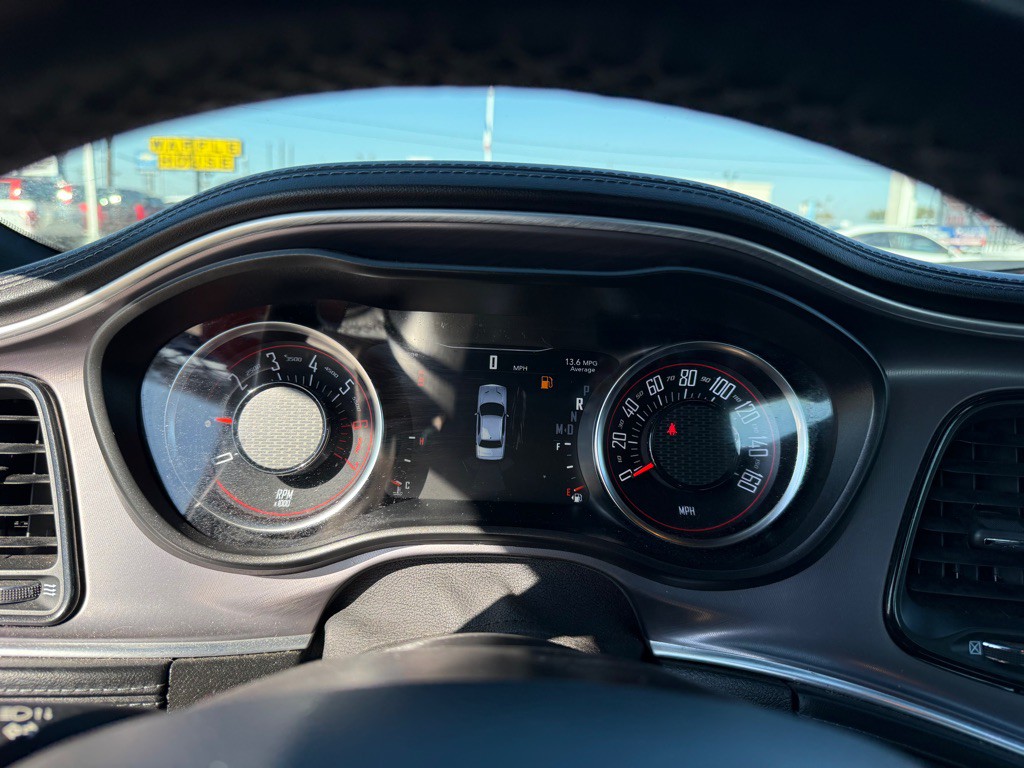 2022 Dodge Challenger Image 17