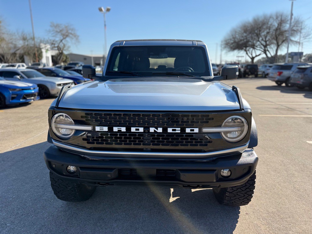 2022 Ford Bronco Image 2