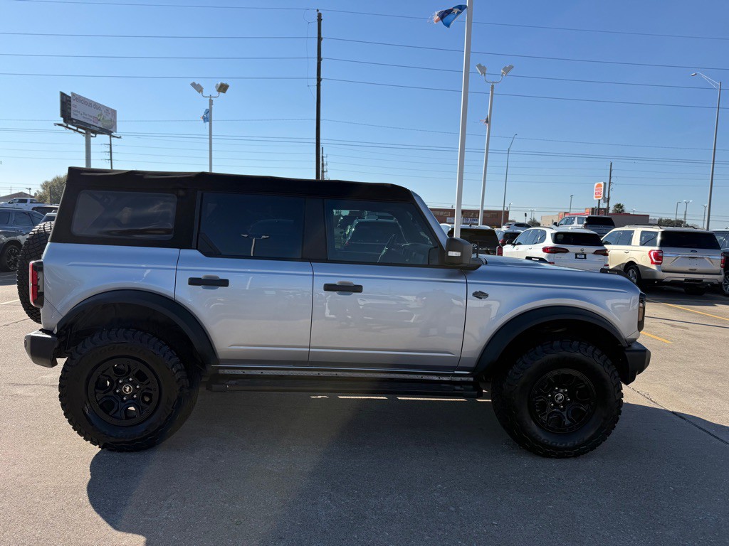 2022 Ford Bronco Image 5