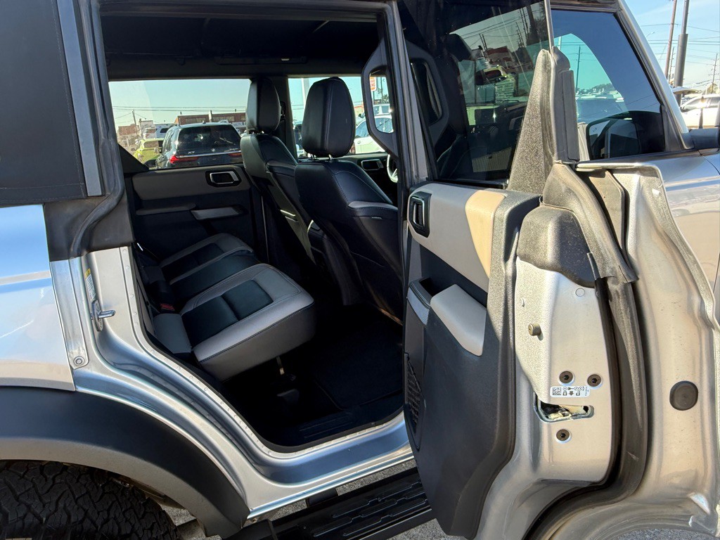 2022 Ford Bronco Image 13