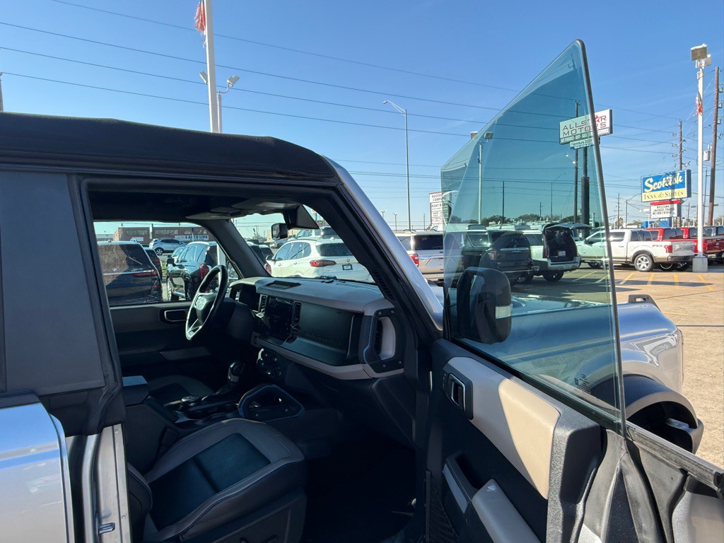 2022 Ford Bronco Image 14