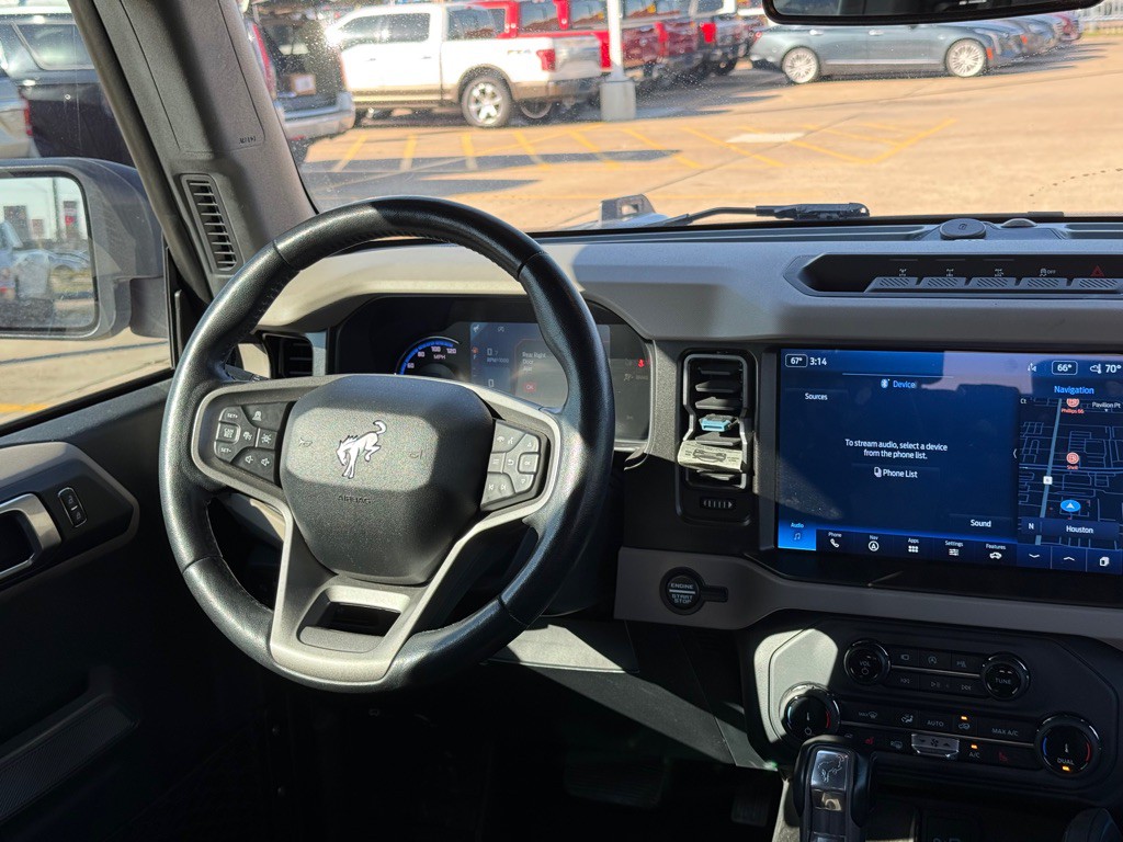 2022 Ford Bronco Image 16