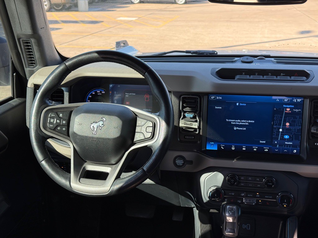 2022 Ford Bronco Image 19