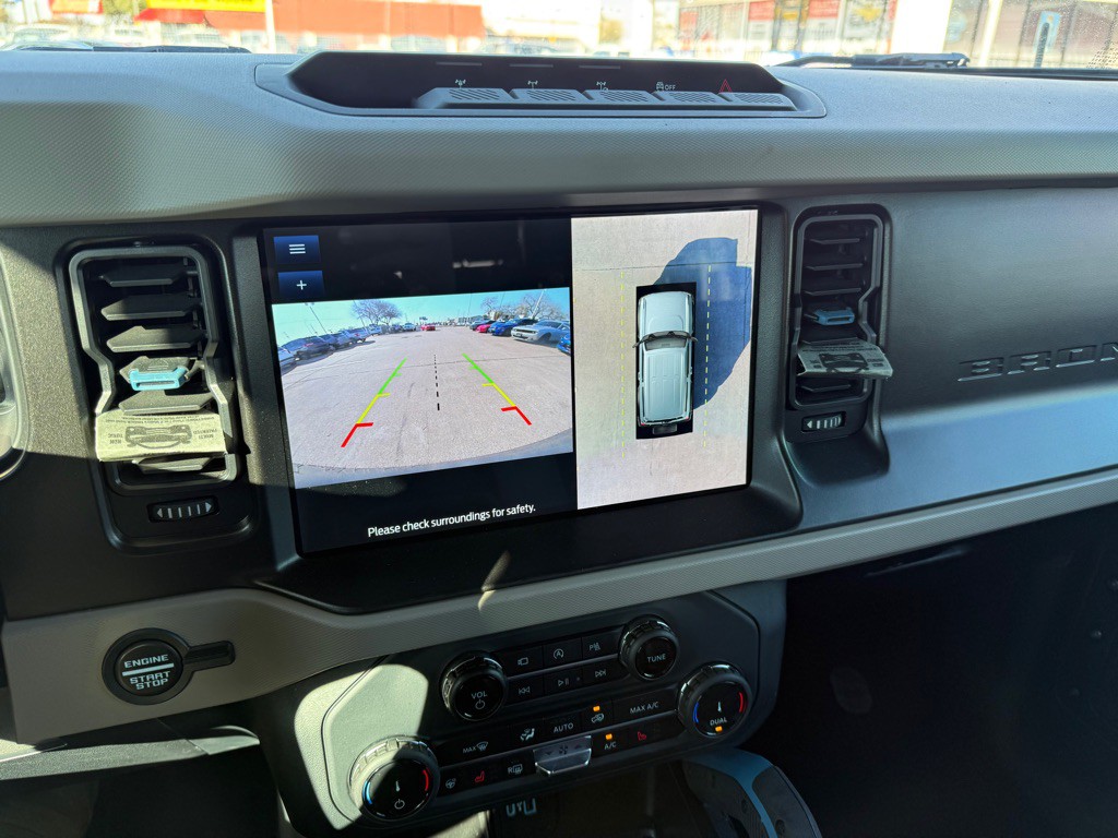 2022 Ford Bronco Image 21