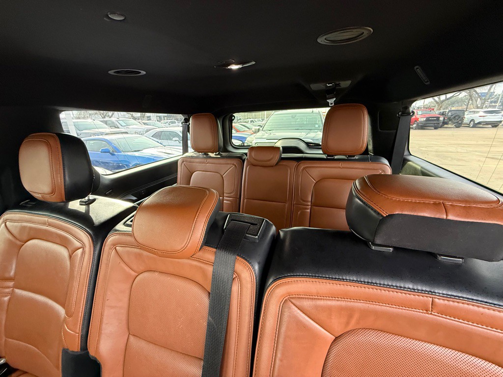 2019 Lincoln Navigator Image 6