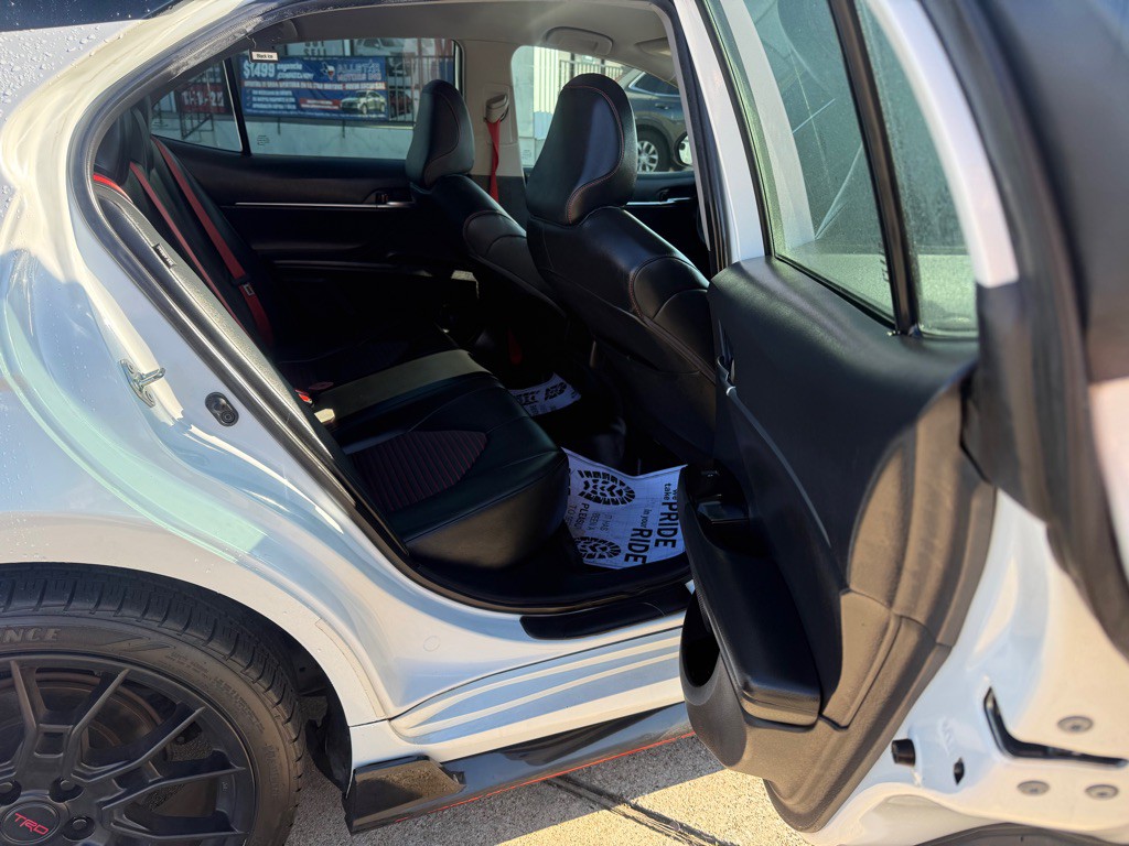 2020 Toyota Camry Image 7