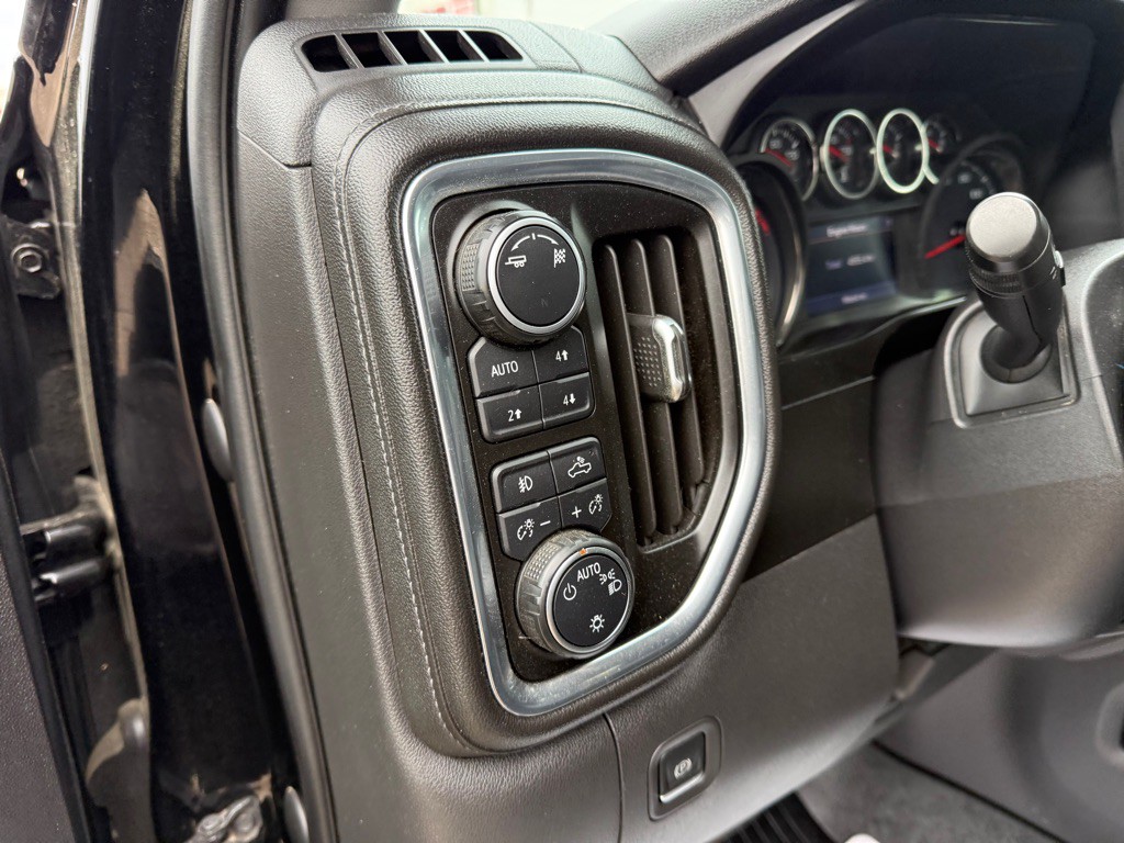 2019 Chevrolet Silverado 1500 Image 9