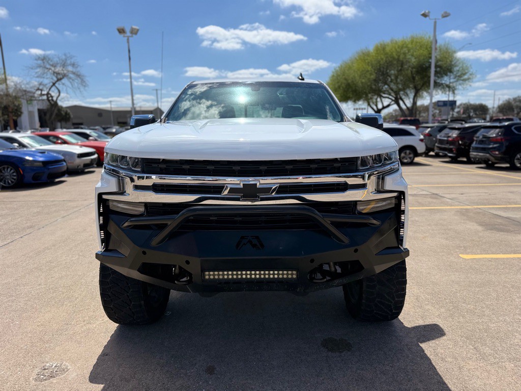 2019 Chevrolet Silverado 1500 Image 2