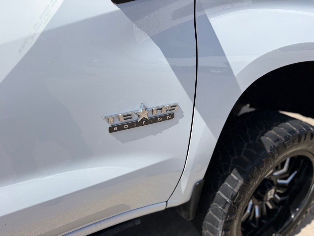 2019 Chevrolet Silverado 1500 Image 3