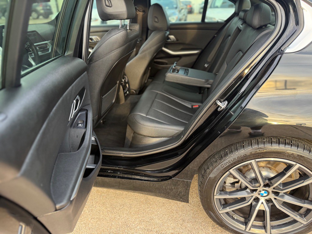 2020 BMW 3 Series Image 6