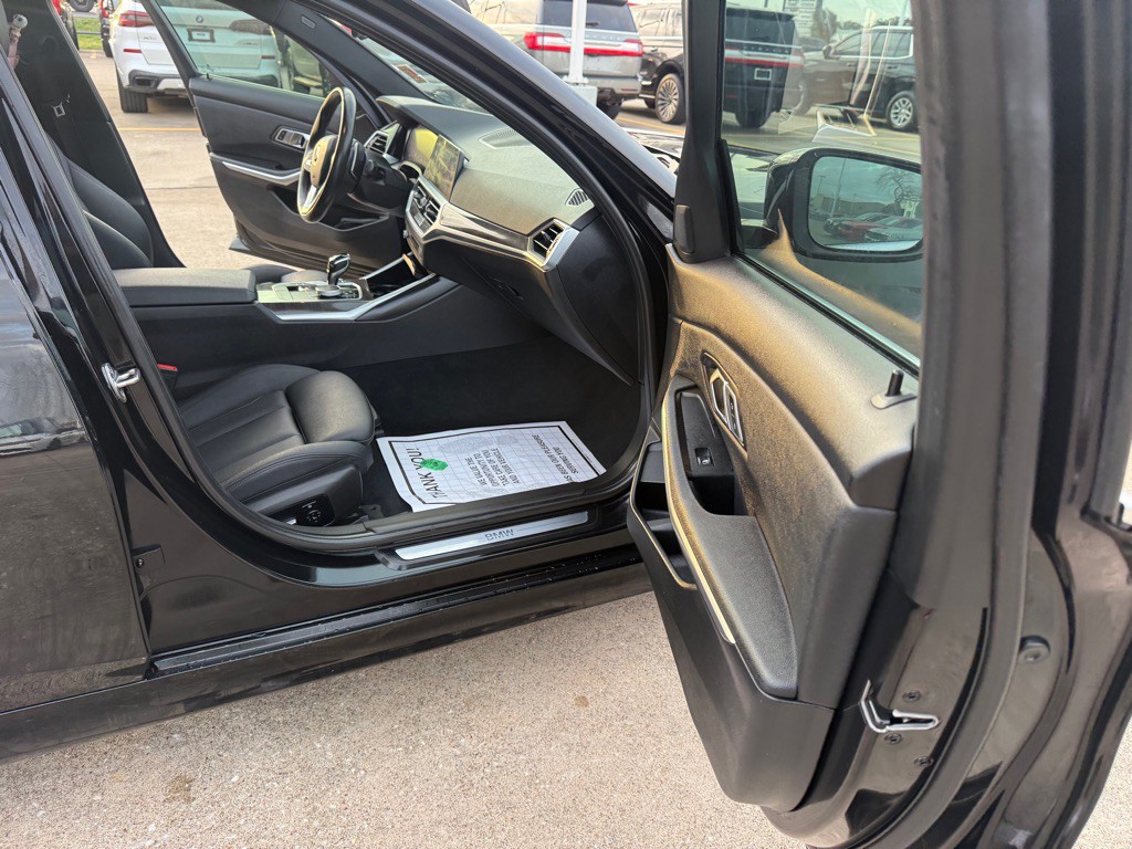 2020 BMW 3 Series Image 17