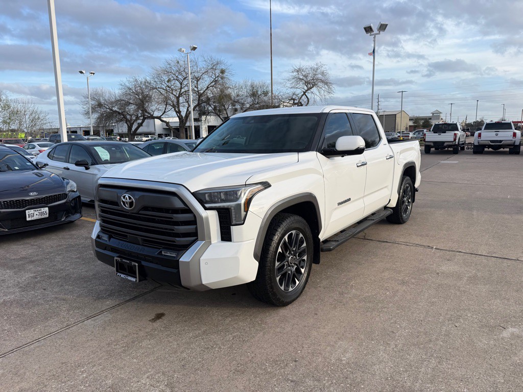 2024 Toyota Tundra Image 1