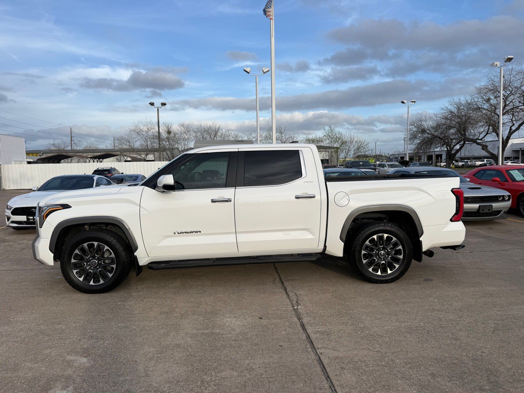 2024 Toyota Tundra Image 2