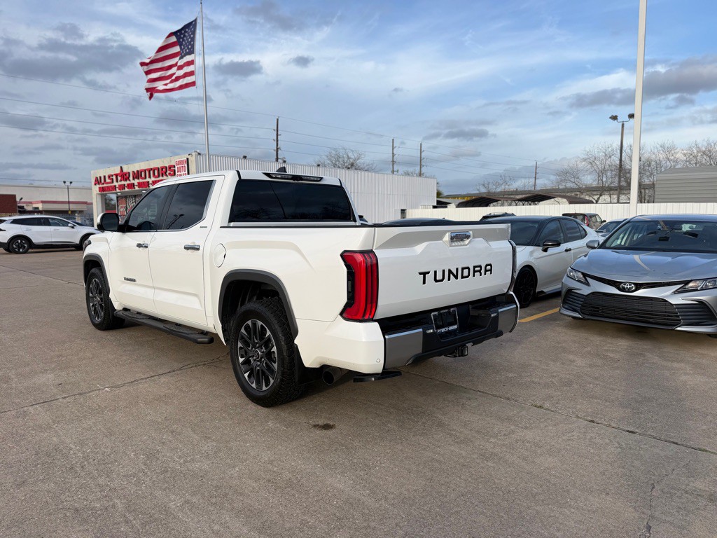 2024 Toyota Tundra Image 3