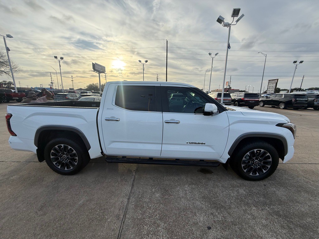 2024 Toyota Tundra Image 6