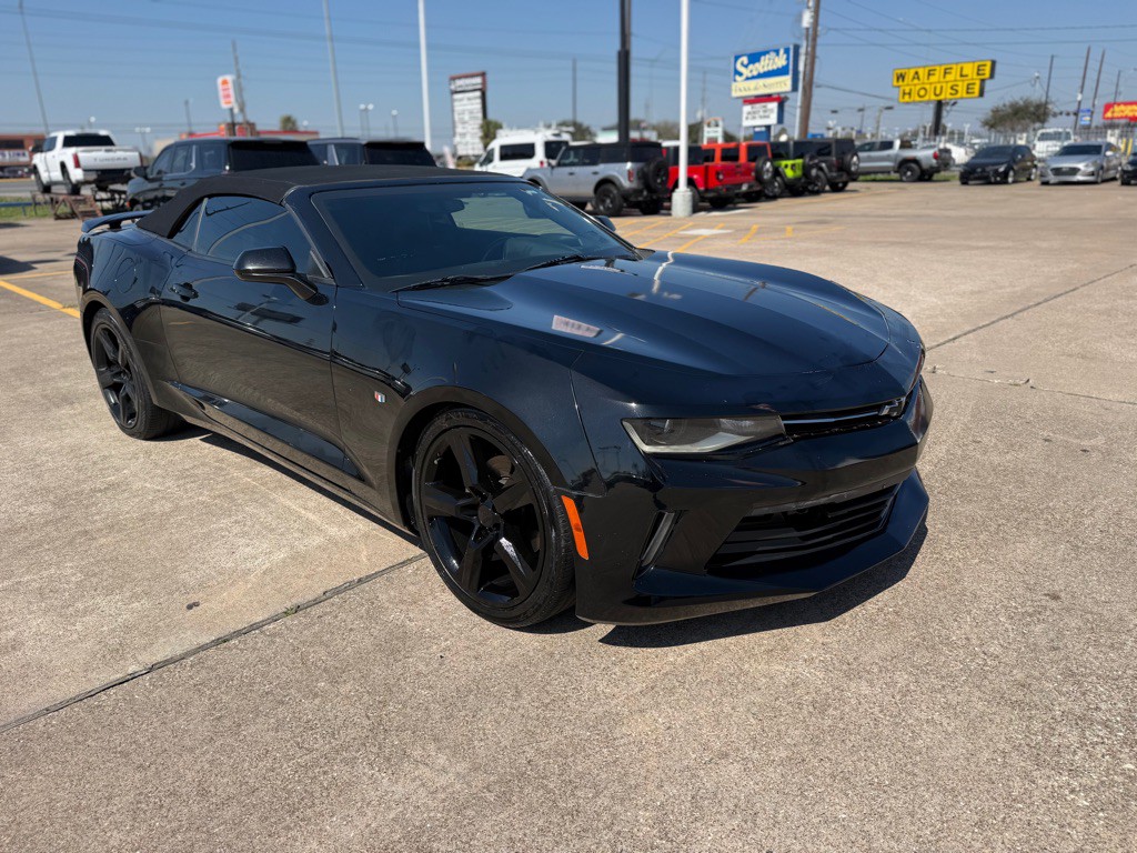 2017 Chevrolet Camaro Image 4