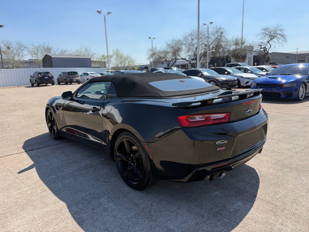2017 Chevrolet Camaro Image 10