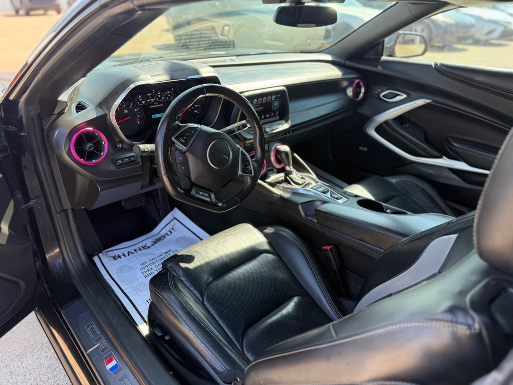 2017 Chevrolet Camaro Image 14