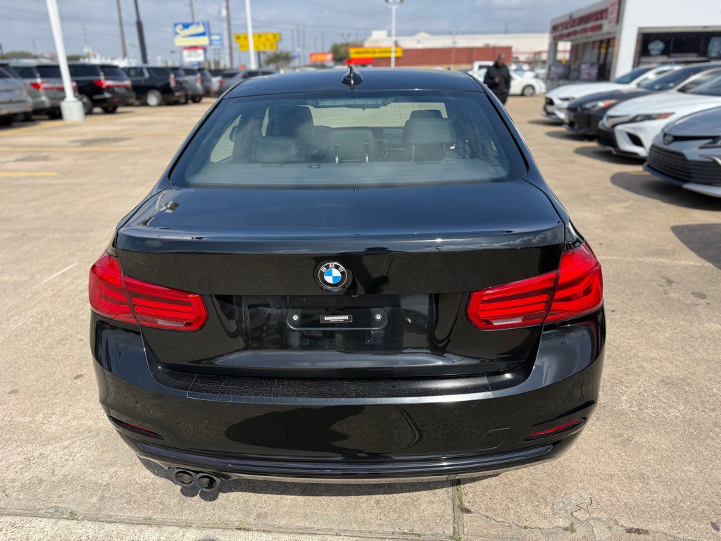 2018 BMW 3 Series Image 11