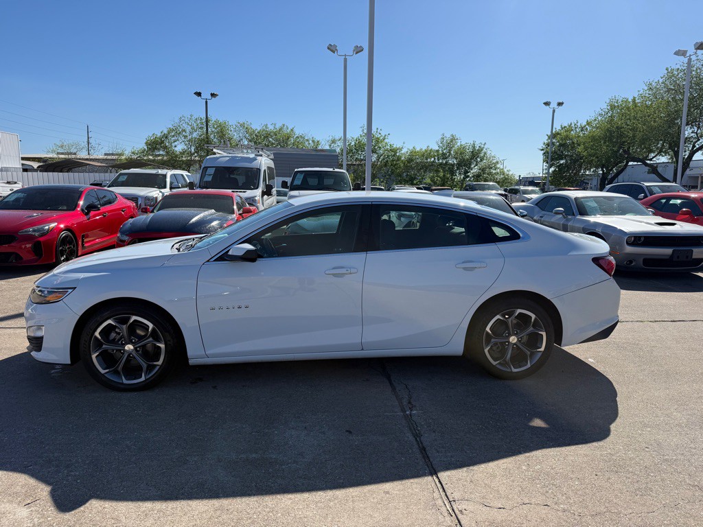 2020 Chevrolet Malibu Image 4