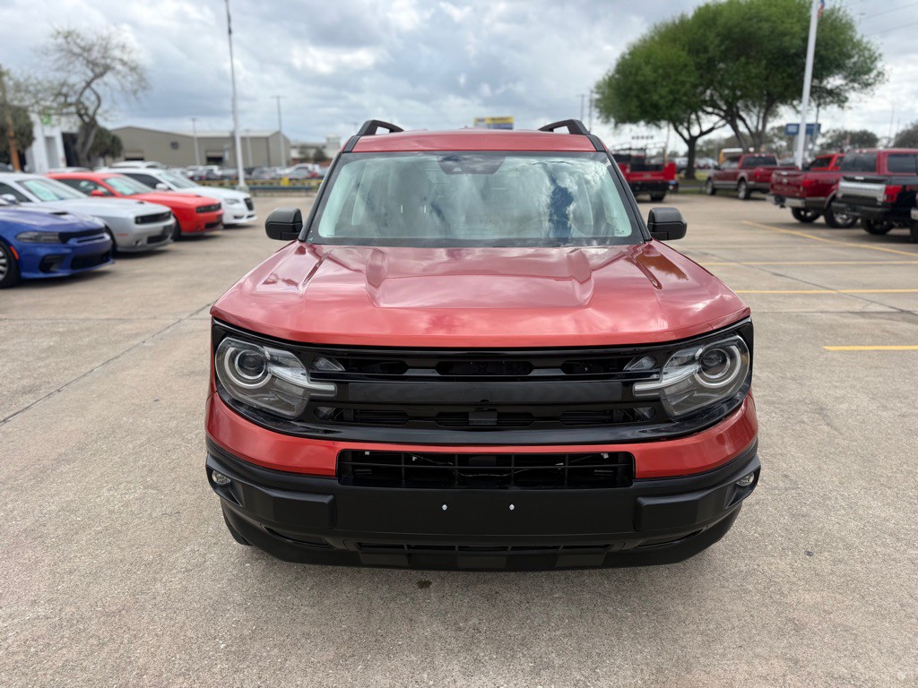 2022 Ford Bronco Image 2