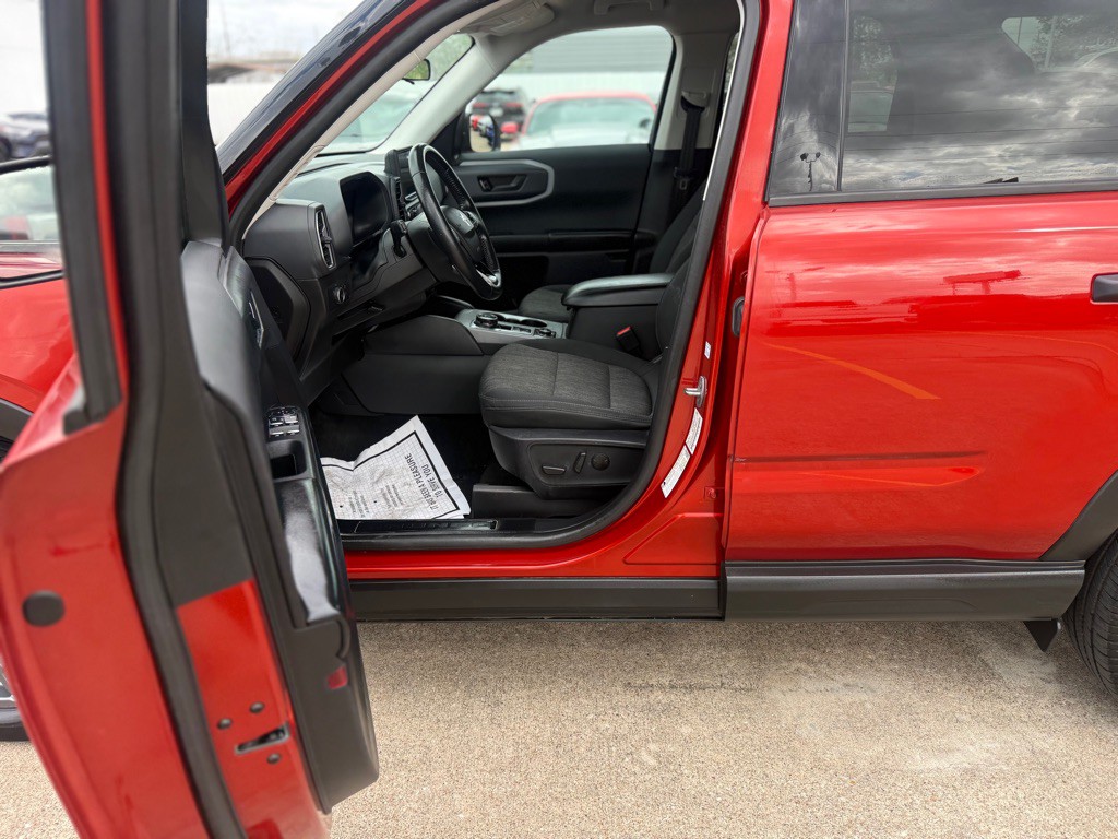 2022 Ford Bronco Image 4