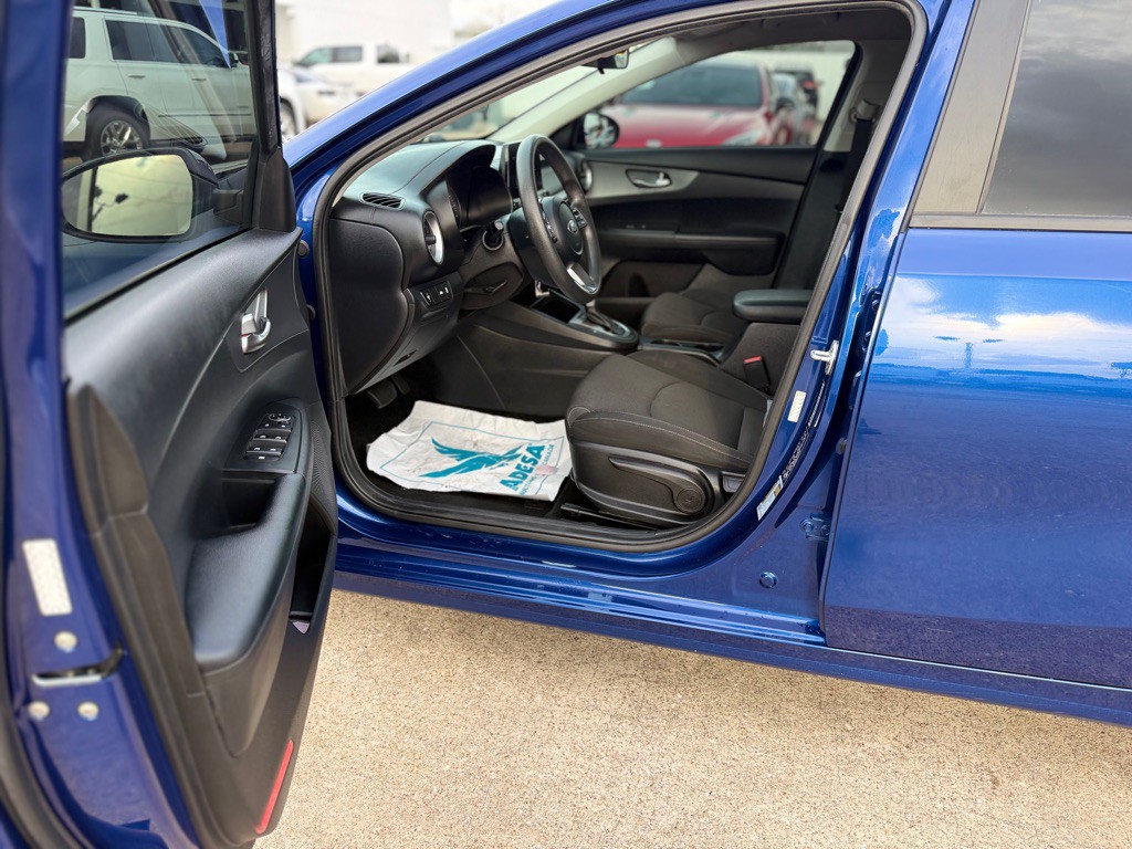 2021 Kia Forte Image 4