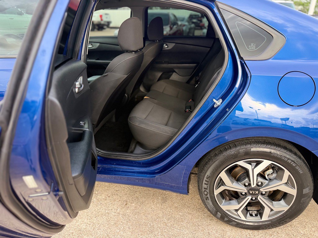 2021 Kia Forte Image 5