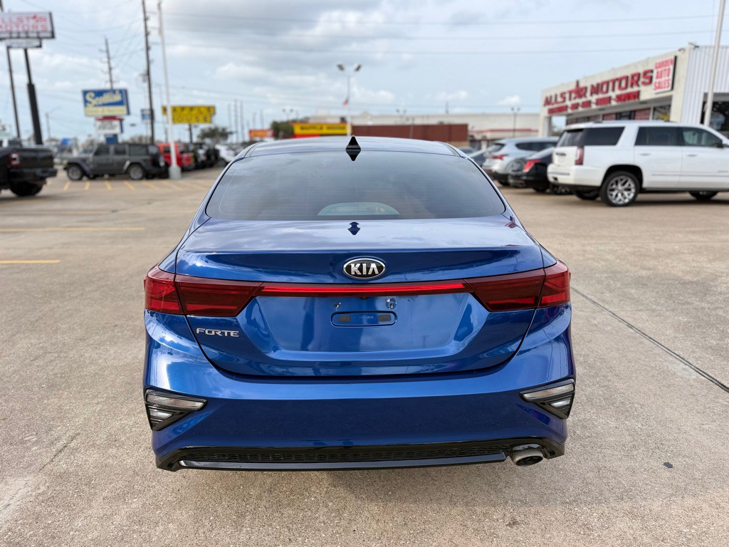 2021 Kia Forte Image 7