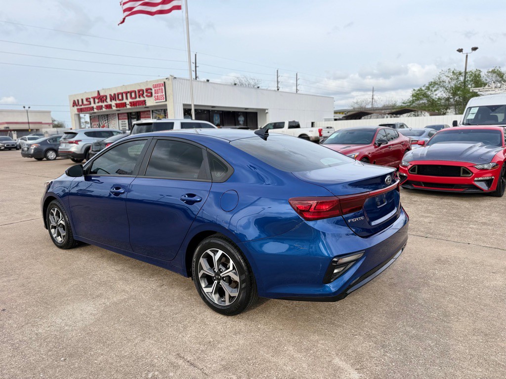 2021 Kia Forte Image 8
