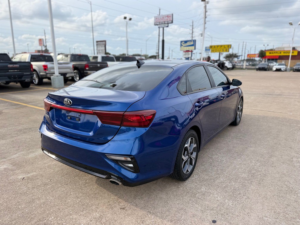 2021 Kia Forte Image 11